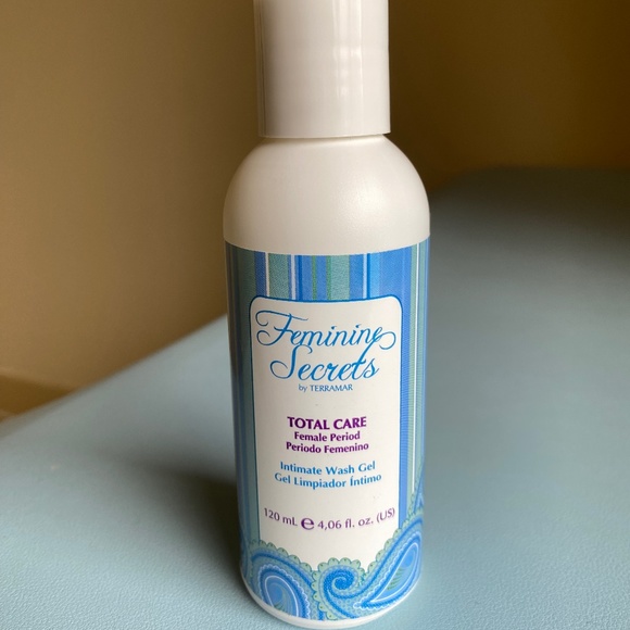 Terramar FEMININE SECRETS TOTAL CARE / Feminine Period Intimate Wash Gel - Picture 1 of 3